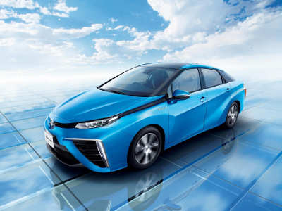 Toyota Mirai - автомобиль на водородных топливных элементах